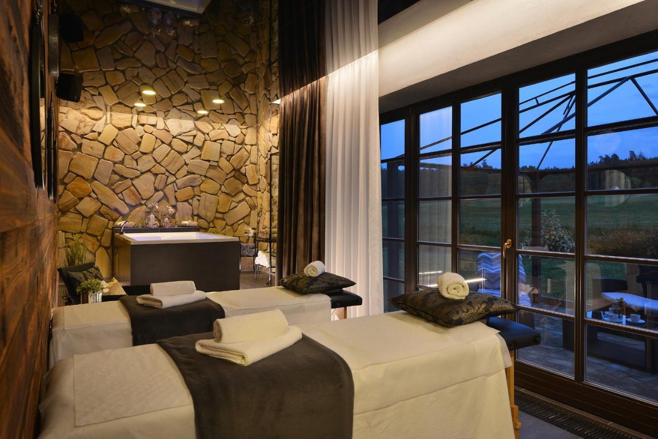 Hotel Rezidence Pihel à Nový Bor Extérieur photo