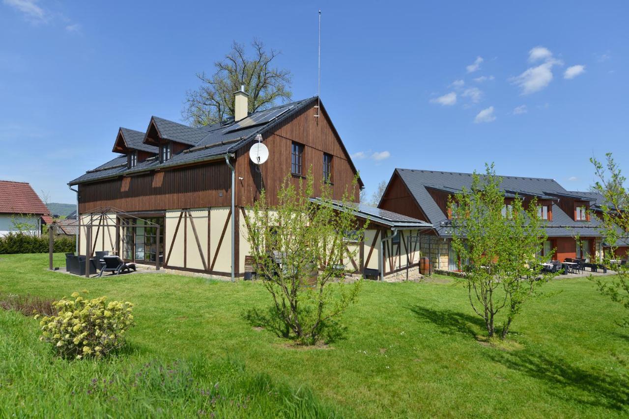 Hotel Rezidence Pihel à Nový Bor Extérieur photo